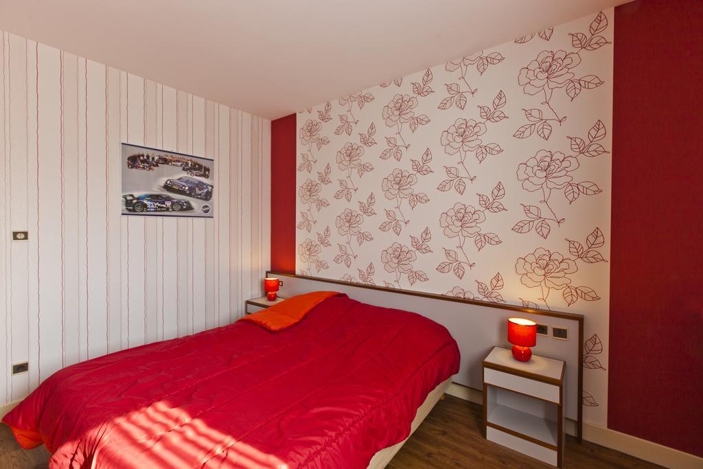 Cit'Hotel Du Circuit Magny-Cours Ngoại thất bức ảnh