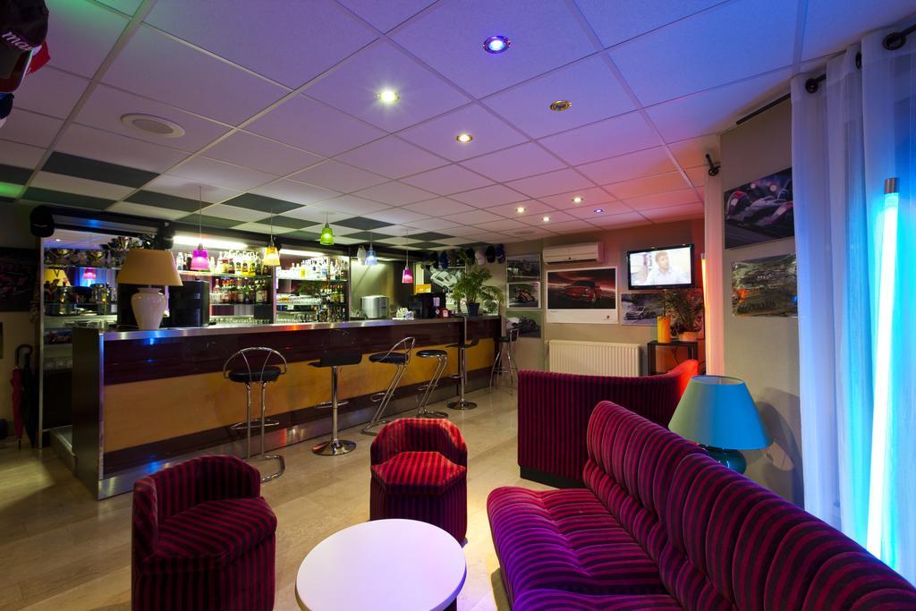 Cit'Hotel Du Circuit Magny-Cours Ngoại thất bức ảnh
