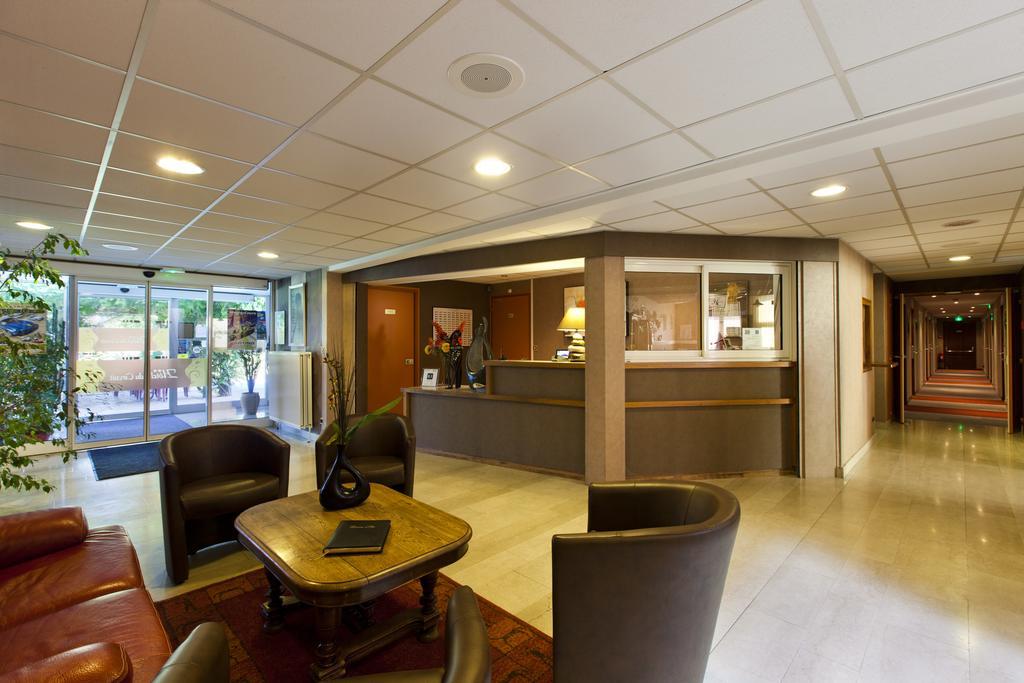 Cit'Hotel Du Circuit Magny-Cours Ngoại thất bức ảnh