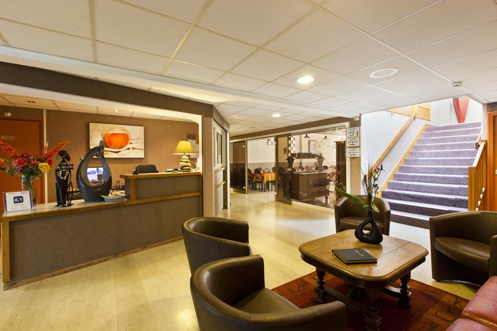 Cit'Hotel Du Circuit Magny-Cours Ngoại thất bức ảnh